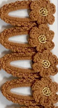 Load image into Gallery viewer, Floral Crochet Clip
